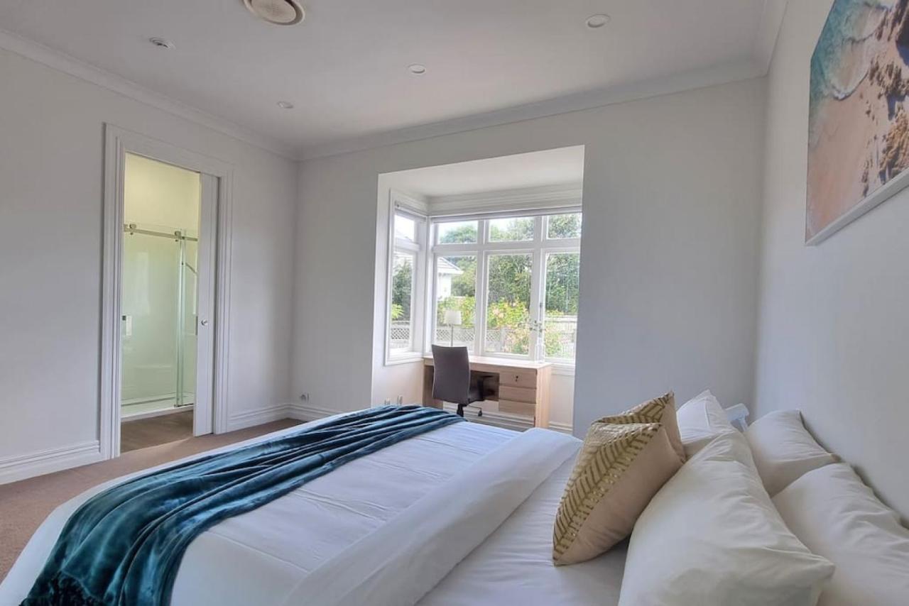 Central Auckland 5-Bedroom Villa With Free Parking エクステリア 写真